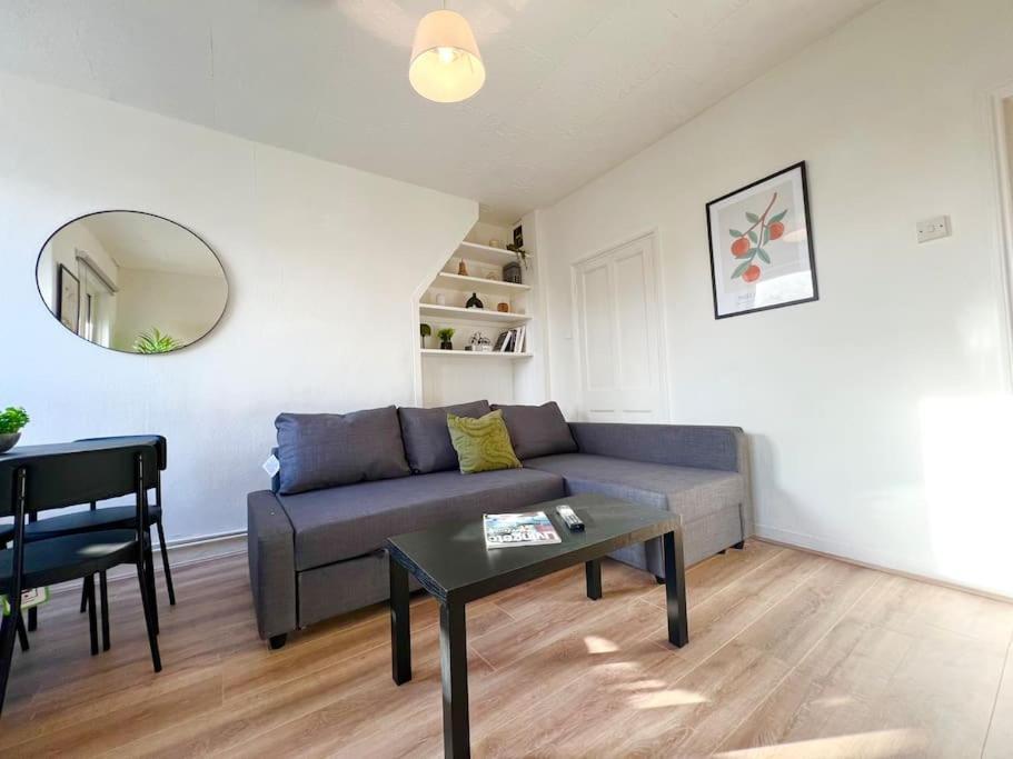 런던 2 Bed Flat- Belsize Park 아파트 외부 사진