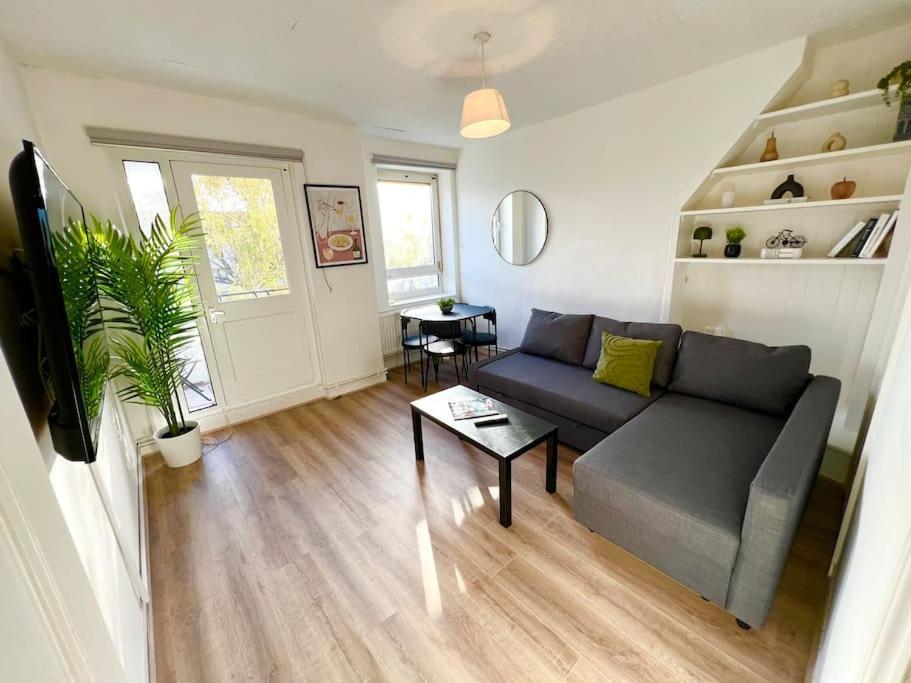 런던 2 Bed Flat- Belsize Park 아파트 외부 사진